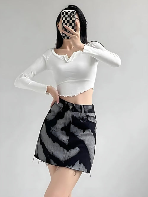 Litlookz Studio Y2K Spray Paint Mini Skirt