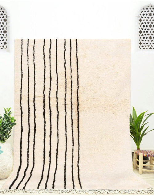MyTindy Authentic Moroccan Wool Black and White Beni Mrirt Rug