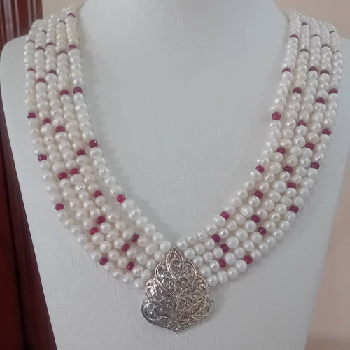 MyTindy Beldi White and Red Moroccan Necklace