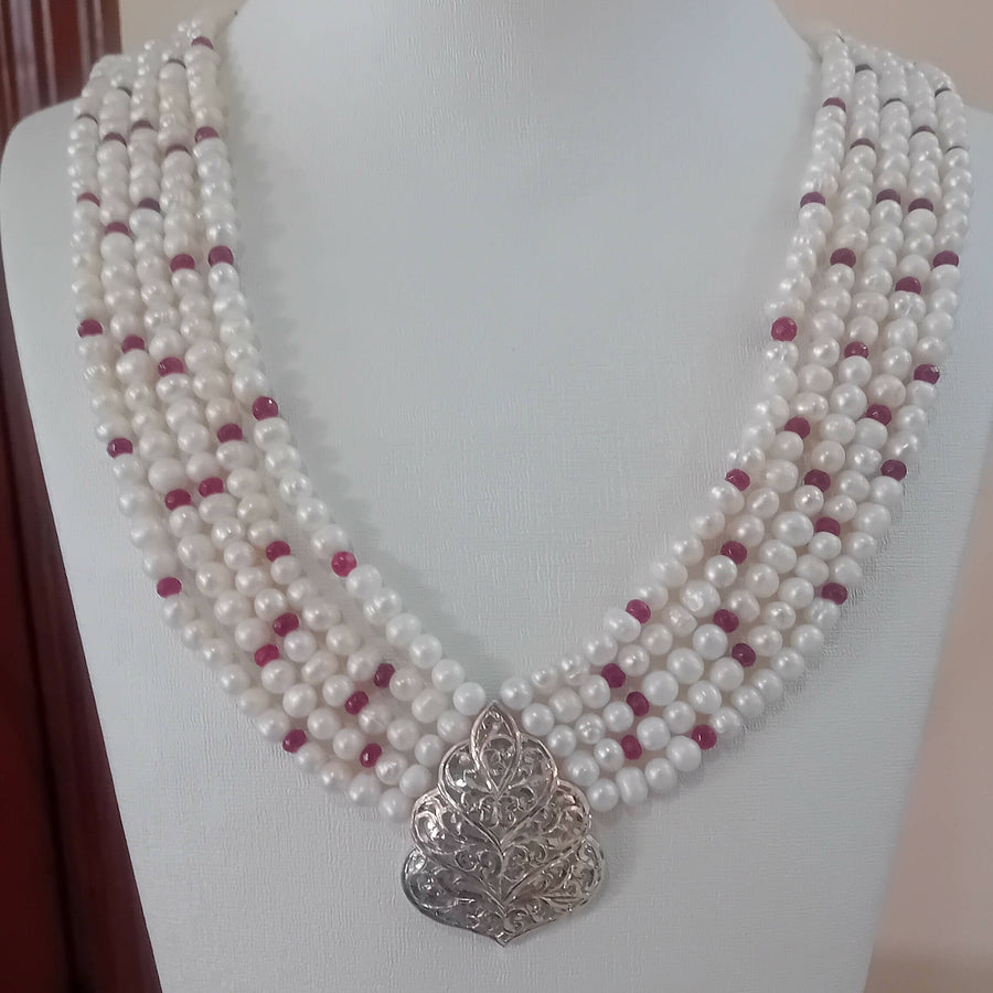MyTindy Beldi White and Red Moroccan Necklace