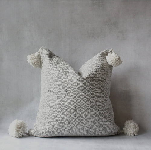 MyTindy Moroccan Pom Pom Pillow Cover