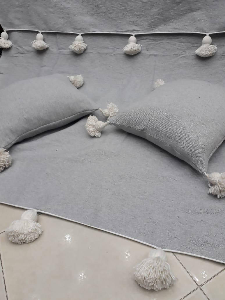 MyTindy Grey Cotton Blanket, White POMPOMS