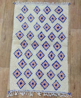 MyTindy Authentic Moroccan rug Style Azilal rug 2x4 ft Handmade rug Berber rug, view 2