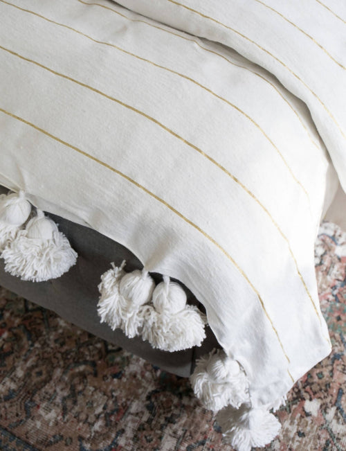 MyTindy OFF WHITE COTTON BLANKET, OFF WHITE POMPOMS
