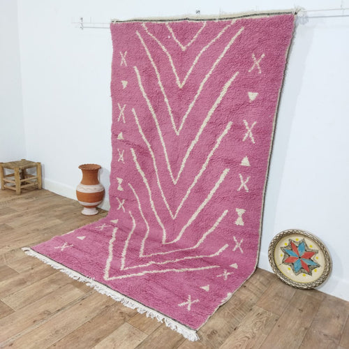 MyTindy Authentic White And Pink Moroccan Rug - 5x8 Ft Wool Berber Pink Carpet
