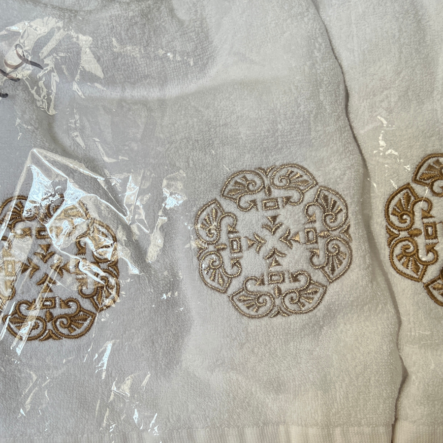 MyTindy ROY - White & Gold Moroccan Embroidery Guest Towels