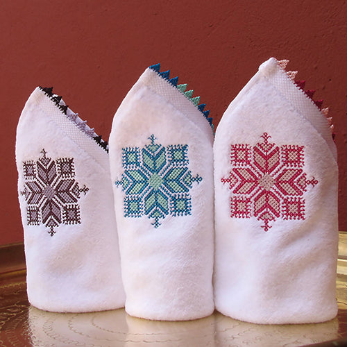 MyTindy Set of 3 hand embroidered guest towels