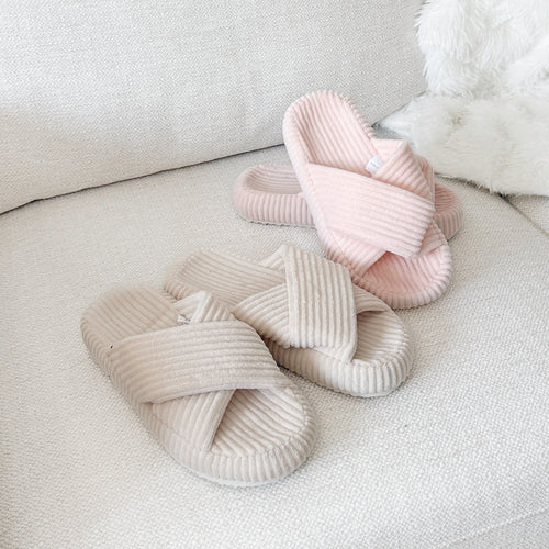 Nordic Peace Ruby Crossband Slippers