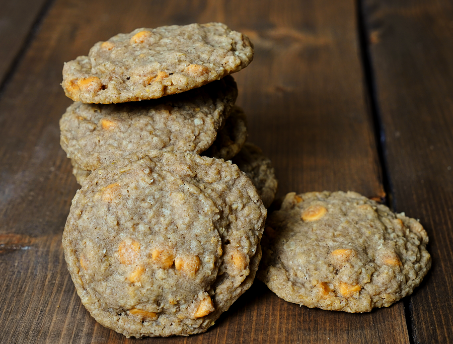 Oatmeal “Scotchies” – Butterscotch, Oats & Cinnamon Cookies | Operation Cookies