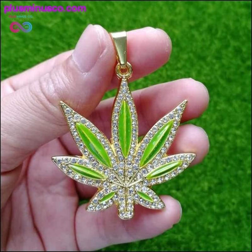 Plus Minus Co Gorgeous Enamel Leaf Pendant Necklace || PlusMinusco.com