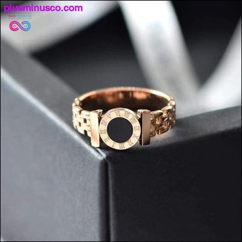 Plus Minus Co High Quality 18K Rose Gold Roman Numerals Couple Ring For