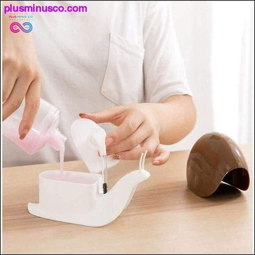 Plus Minus Co Snail Design Liquid Soap Dispenser Facial Cleanser Organize
