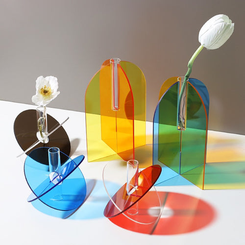 Roomtery Acrylic X Modern Aesthetic Vase