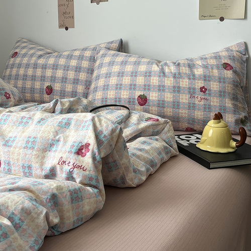 Roomtery Berry Best Kawaii Strawberry Bedding Set