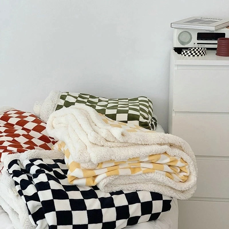 Roomtery Checkered Fluffy Blanket