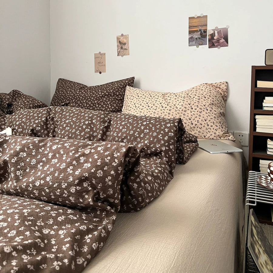 Roomtery French Aesthetic Vintage Brown Flowers Bedding Set