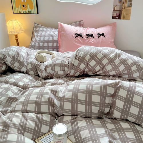 Roomtery Kawaii Plaid Print Bedding Set