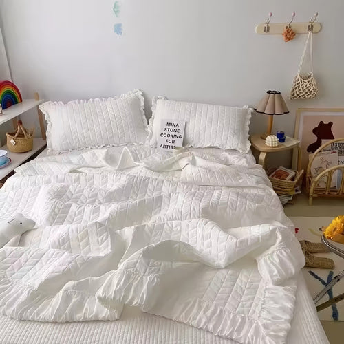 Roomtery Kawaii Ruffle Summer Quilt Set