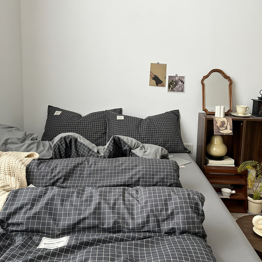 Roomtery Minimalist Grey Grid Bedding Set