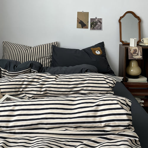Roomtery Navy & Cream Striped Bedding Set