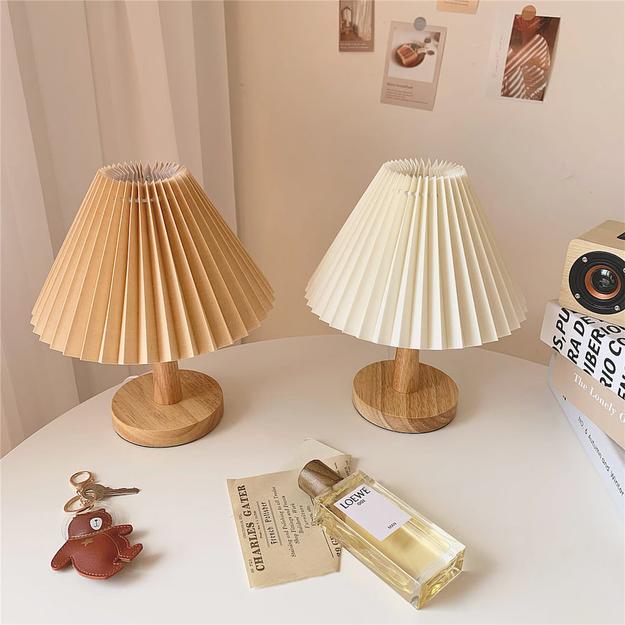 Roomtery Pleated Table Lamp