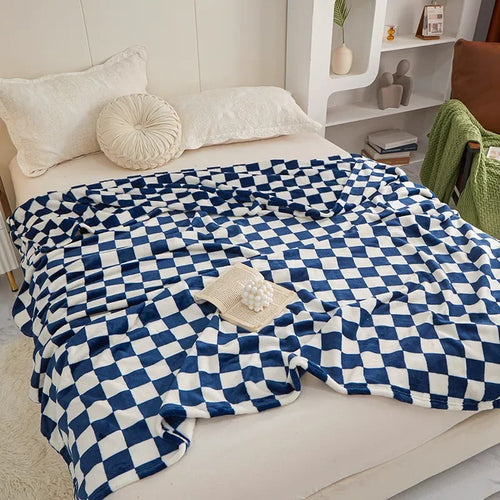 Roomtery Plush Checkered Throw Blanket