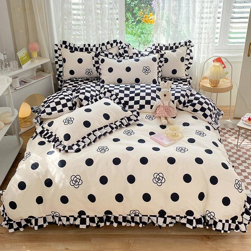 Roomtery Polka Dot Kawaii Checkered Ruffle Bedding Set