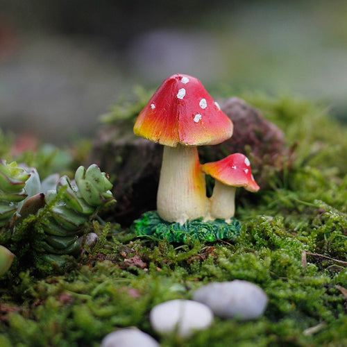 Roomtery Tiny Mushrooms Figurine