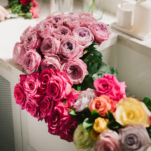 Rosaholics Fresh Flowers, Delivered on Repeat