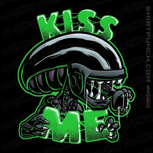 ShirtPunch Kiss Me