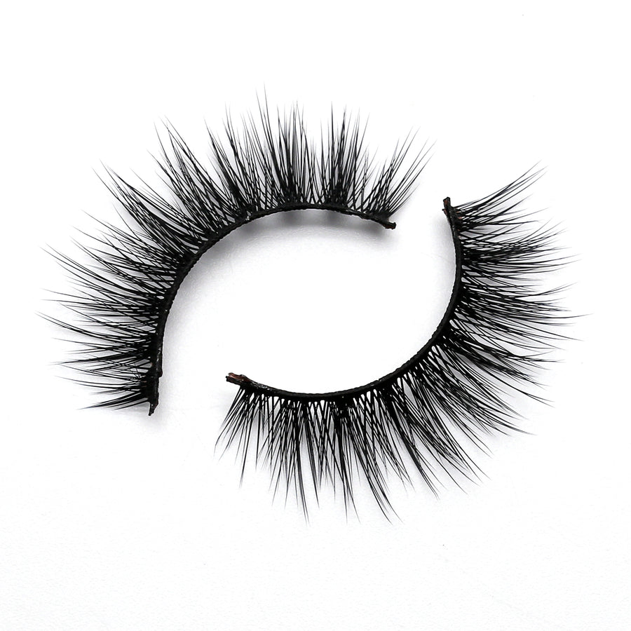 True Beauty Lashes Above & Beyond Lash Style