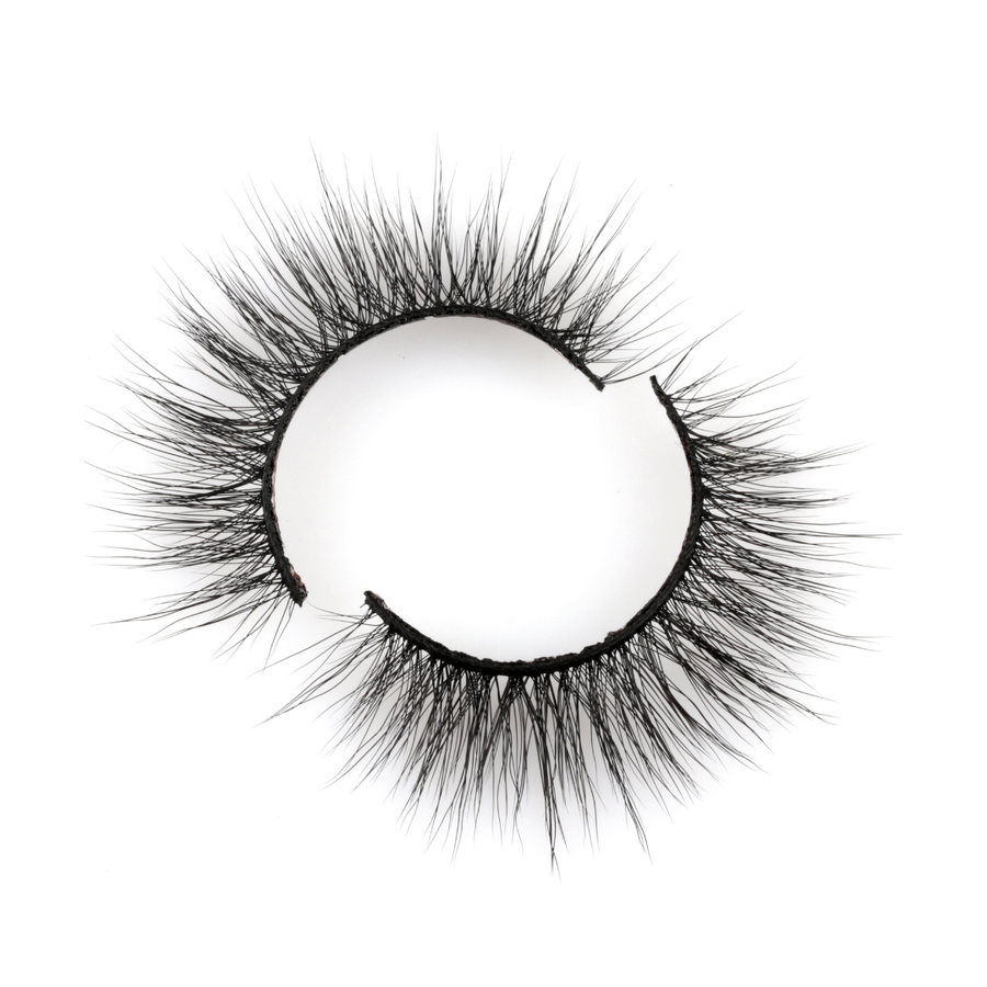 True Beauty Lashes All the Right Moves Lash Style