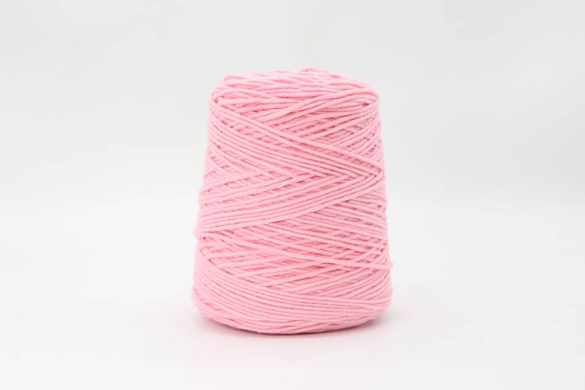 Urban Tufting Chrysanthemum-Pink Yarn for Rug Tufting