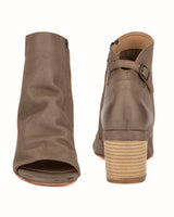 Vintage Foundry Co Women's Sabrina Boots, view 3