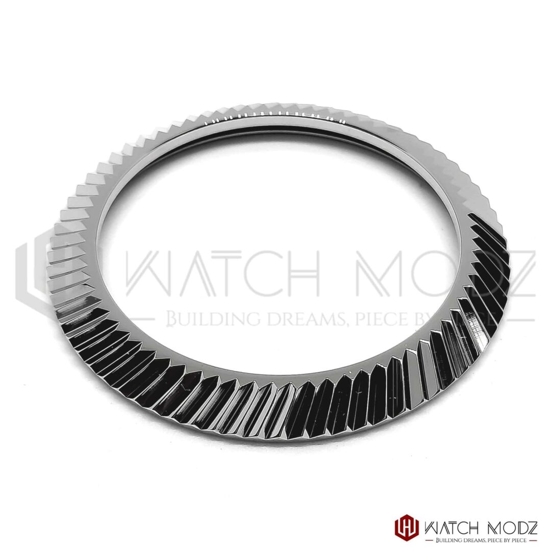 Watch-Modz SKX007 Bezel: Diagonal Fluted Silver