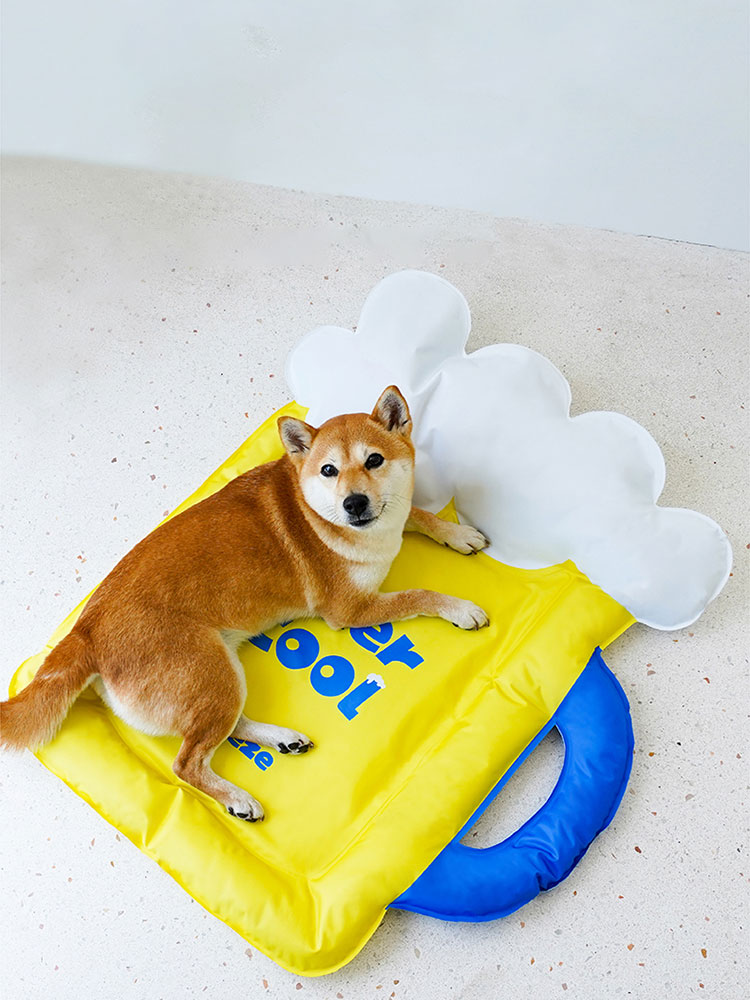 ZezeLife Beer-Shaped Pet Cooling Mat, view 3