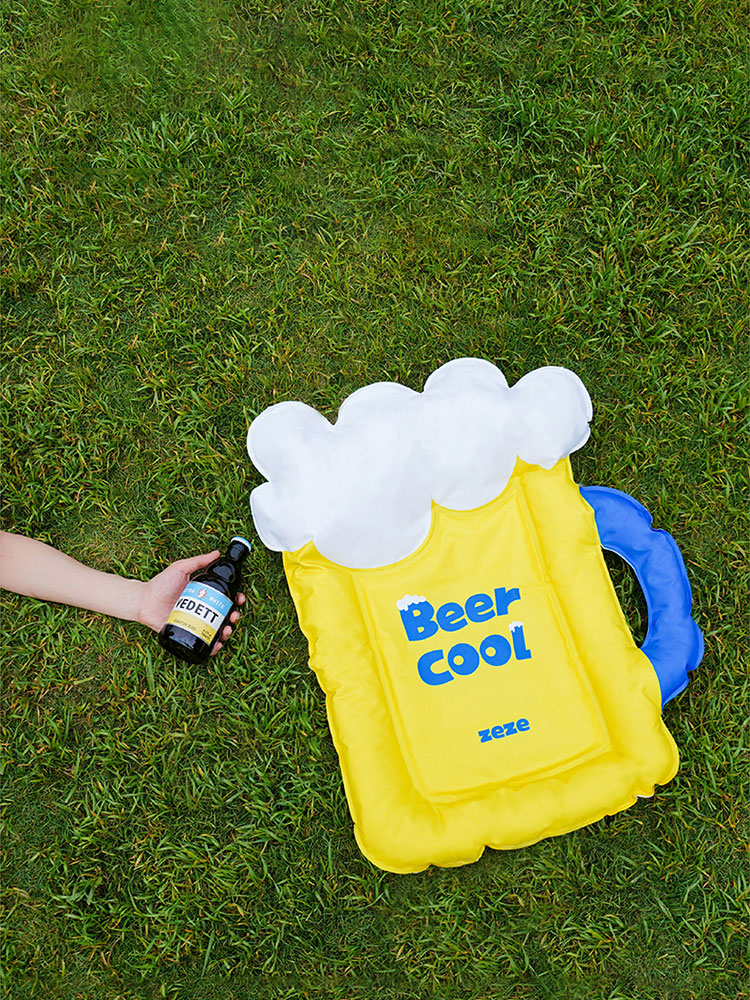 ZezeLife Beer-Shaped Pet Cooling Mat, view 5