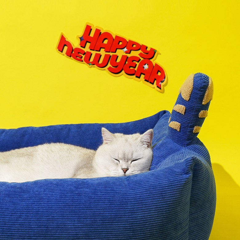 ZezeLife Blue Tiger Cat Bed, view 3