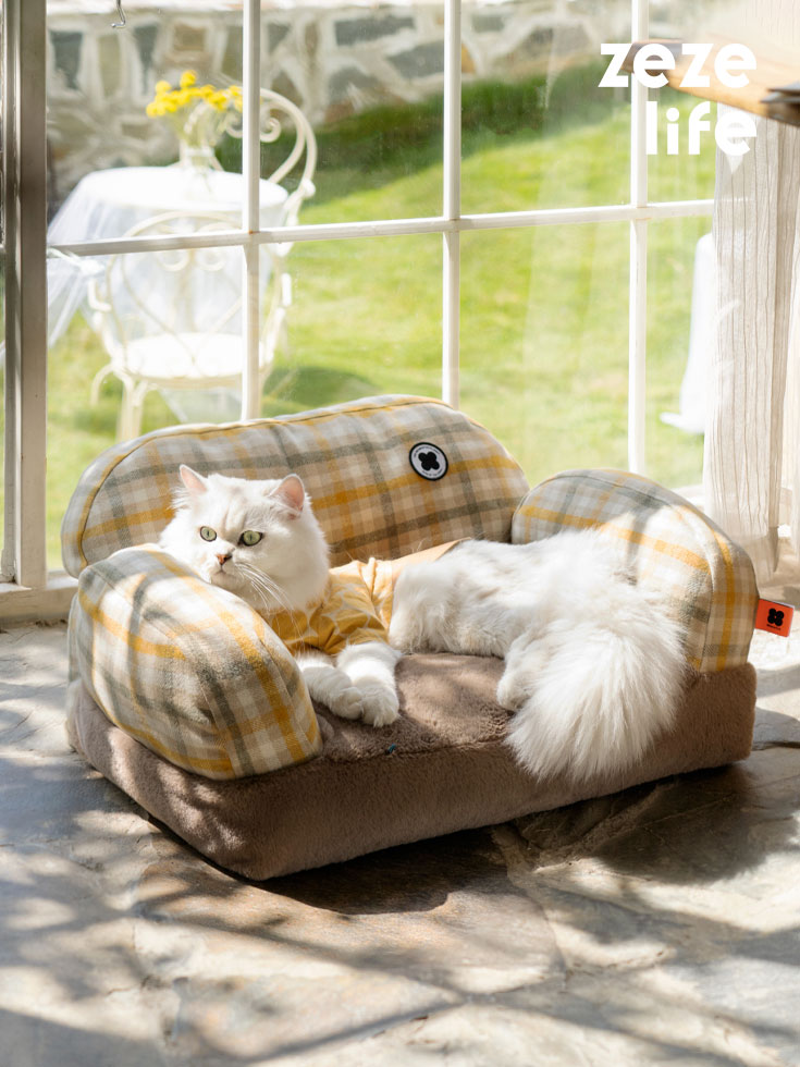 ZezeLife British Plaid Cat Sofa