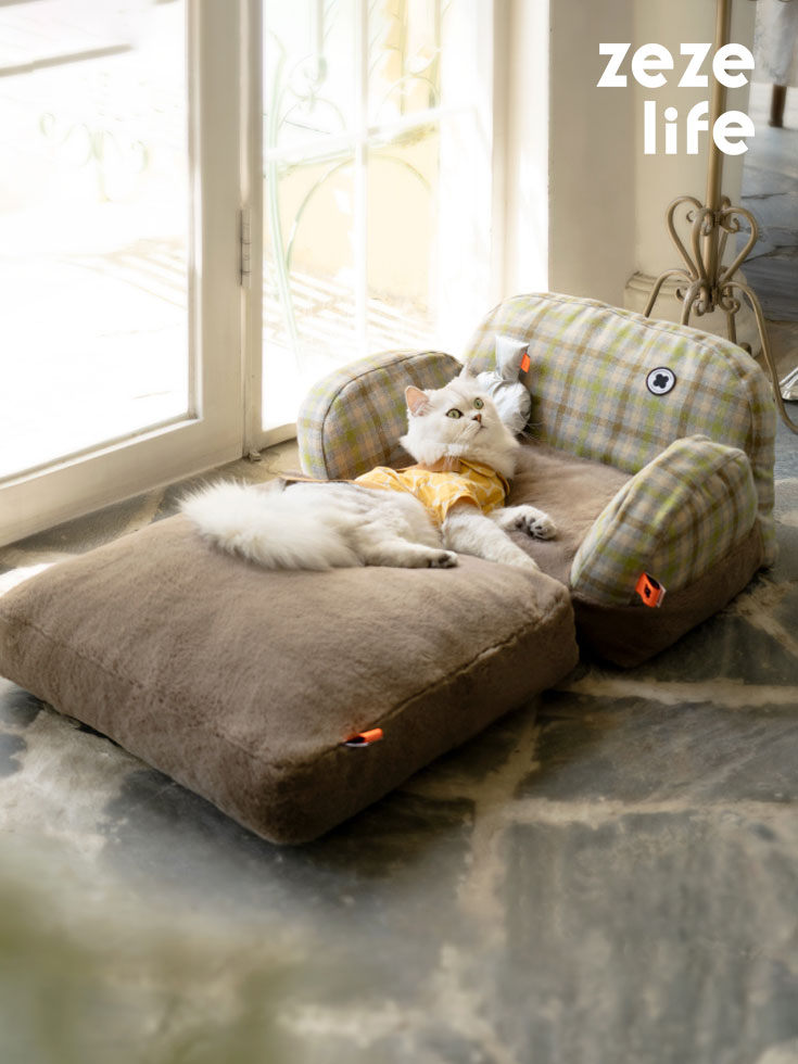 ZezeLife British Plaid Cat Sofa, view 2
