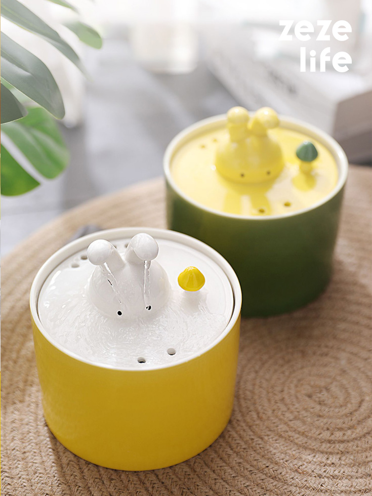 ZezeLife Bunny Ceramic Cat Water Fountain