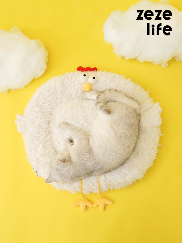 ZezeLife Chick Cluck Cat Bed Mat