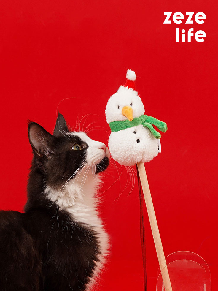 ZezeLife Christmas Snowman Catnip Cat Wand Toy