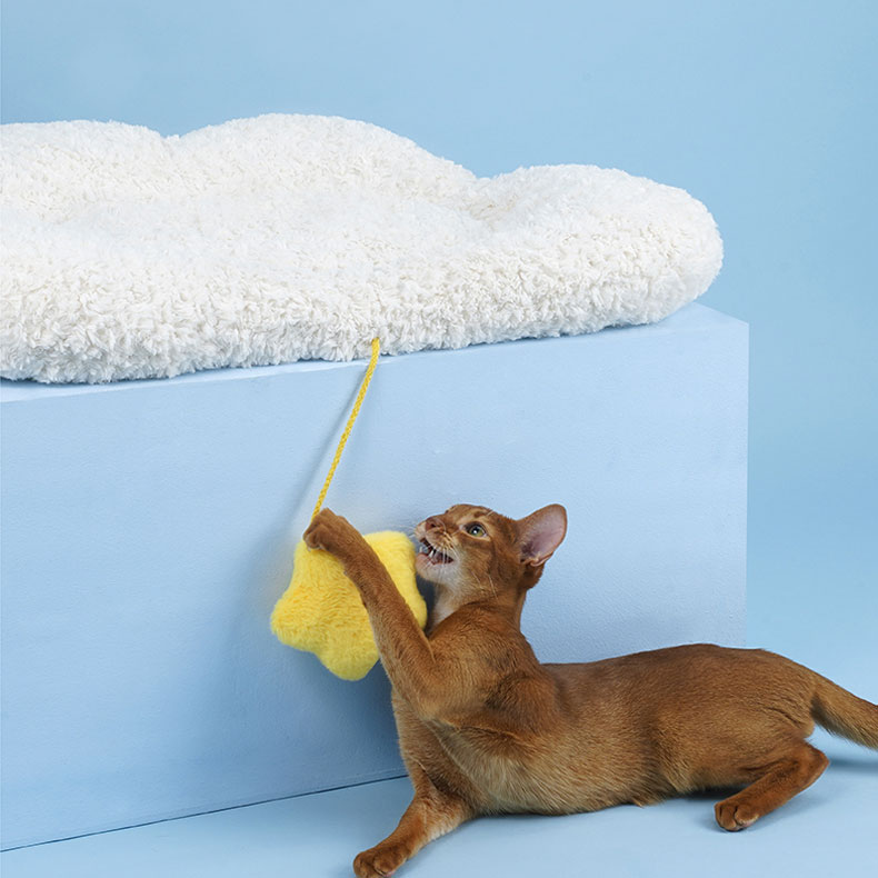 ZezeLife Cloud Cat Bed, view 6