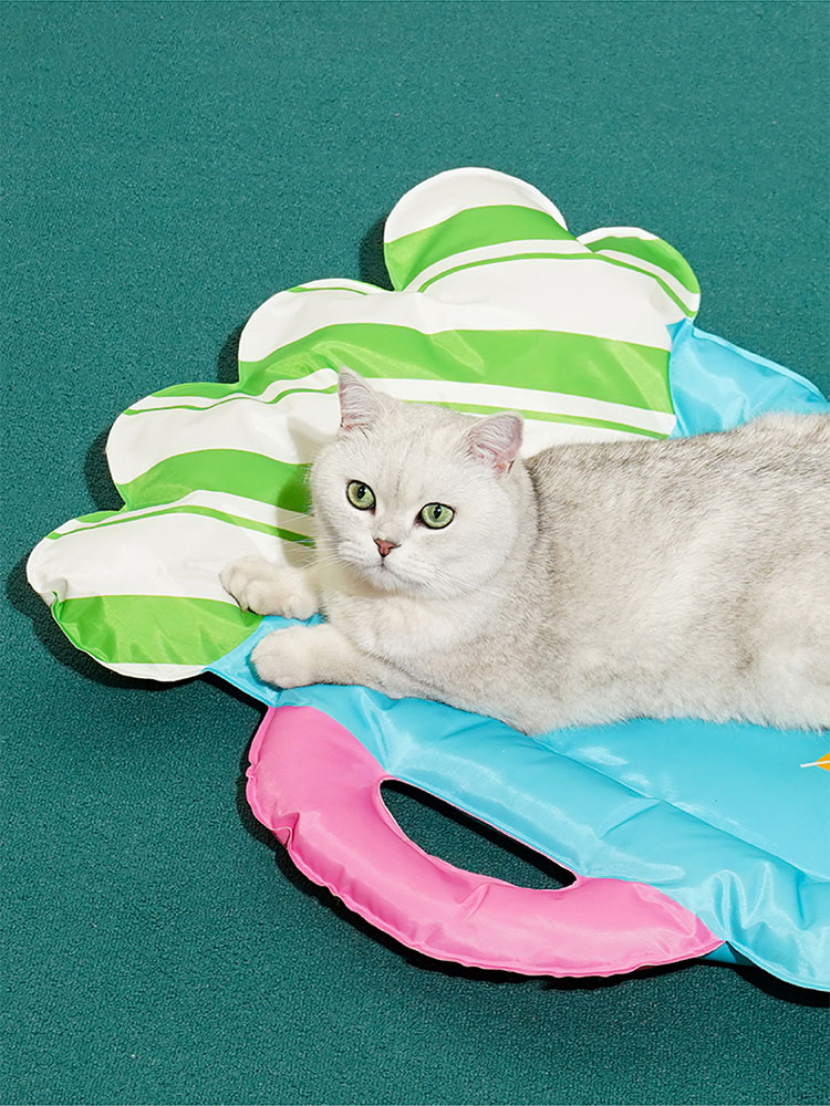 ZezeLife Colorful Beer Pet Cooling Mat, view 6