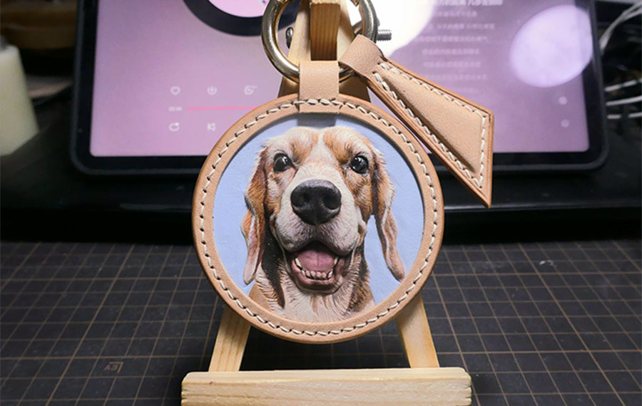 ZezeLife Custom Leather Carving Keychain, view 3