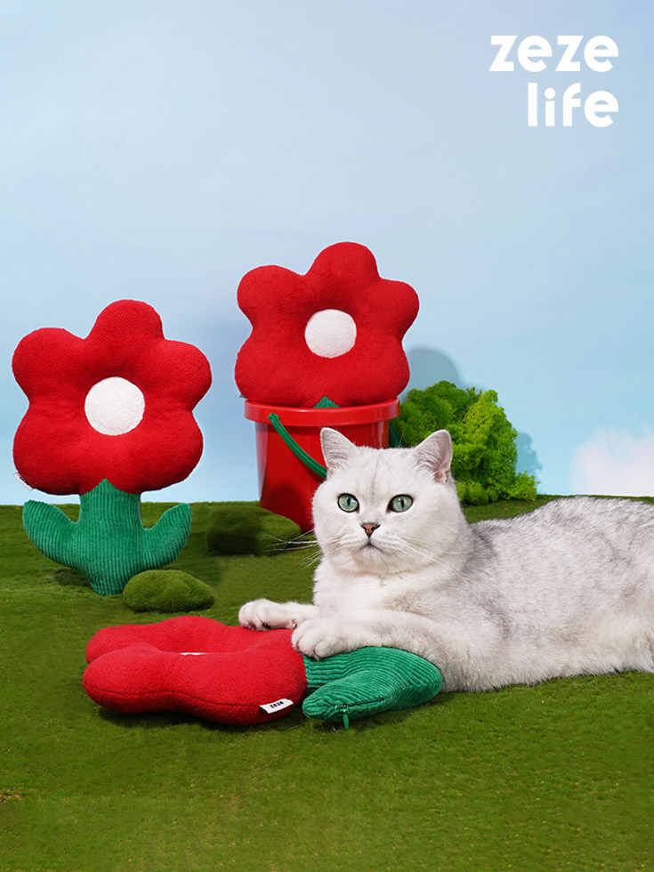 ZezeLife Flower Catnip Cat Toy, view 2