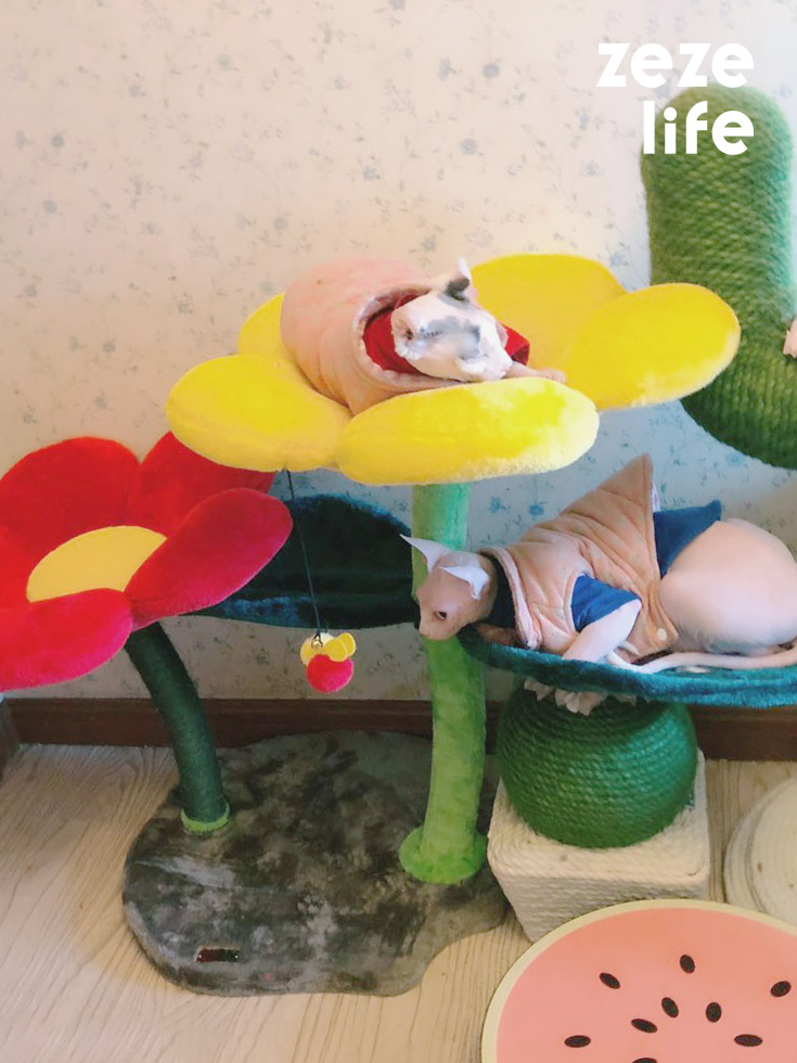 ZezeLife Flower Shape Cat Tree, view 2
