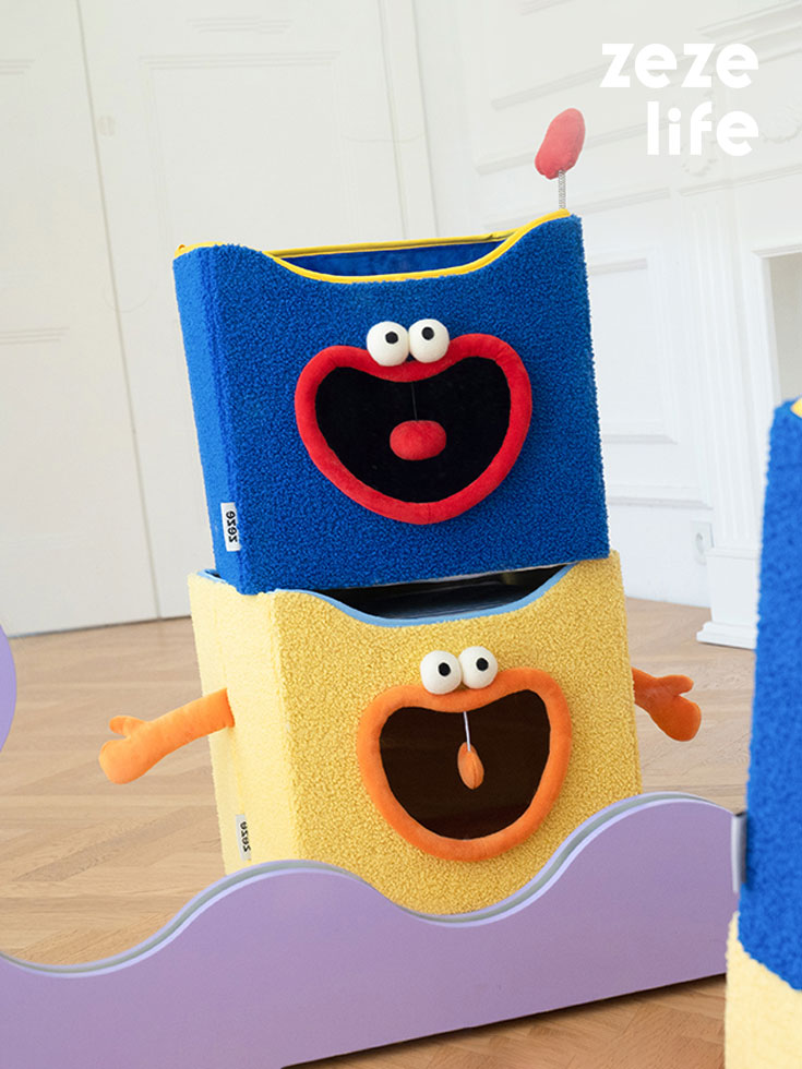 ZezeLife Foldable Smiley Cat Cave Bed, view 2
