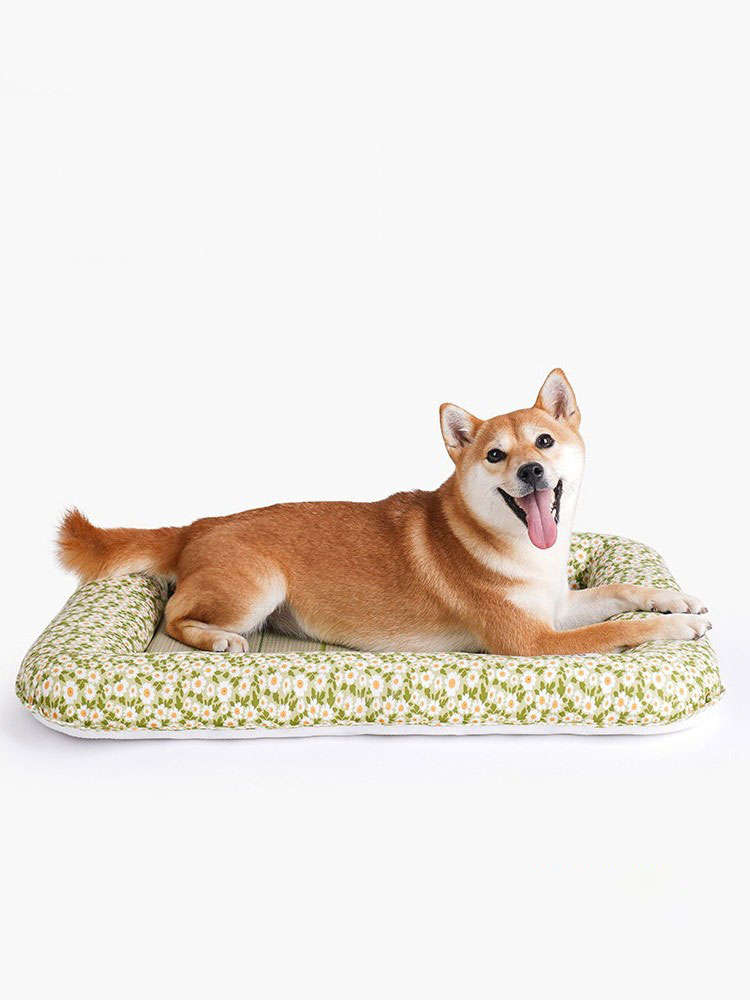 ZezeLife French Floral Rushes Pet Cooling Mat, view 3